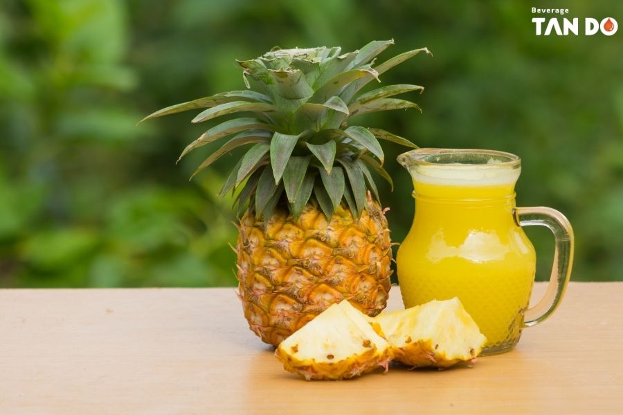 Top 9 Health Benefits of Pineapple for Women
